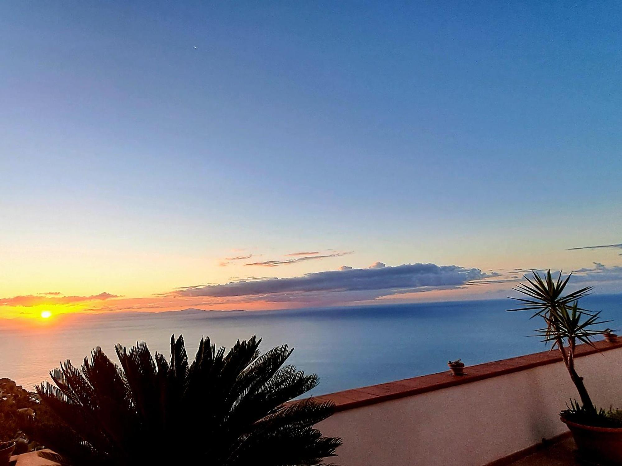 "Casalena" Villa A Furore Amalfi Coast Con Grande Terrazzo E Vista Sul Mare Екстериор снимка